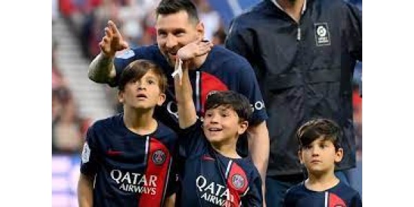 Messi neemt afscheid van Paris Saint-Germain